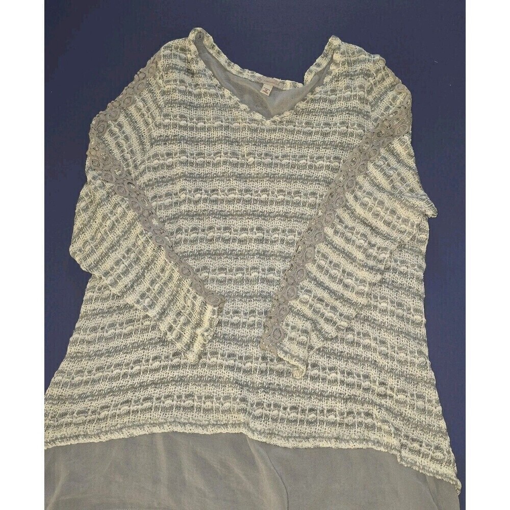 Dress Barn Long Sleeve Top Size 3X Gray/ White (A59)